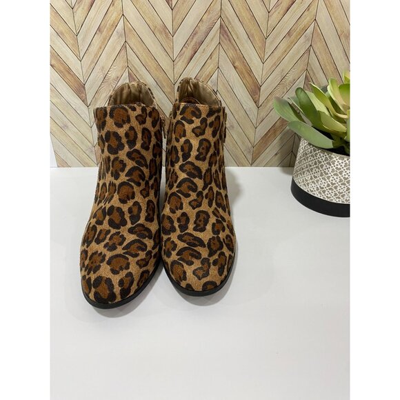 Style & Co Leopard Print Faux Suede High Heel Ankle Boots With Side Zipp Closure - Picture 4 of 13